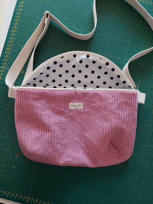 Kabelky - Crossbody kabelka Lilly - 17460649_