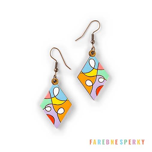 Náušnice - Drevené geometrické visiace náušnice – Curved Loops, pestrofarebné (kosoštvorcové) - 17463100_