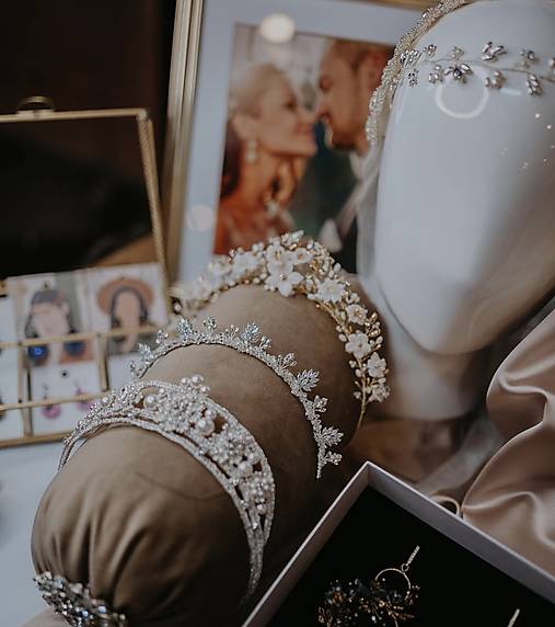 Kráľovská vintage čipkovaná tiara