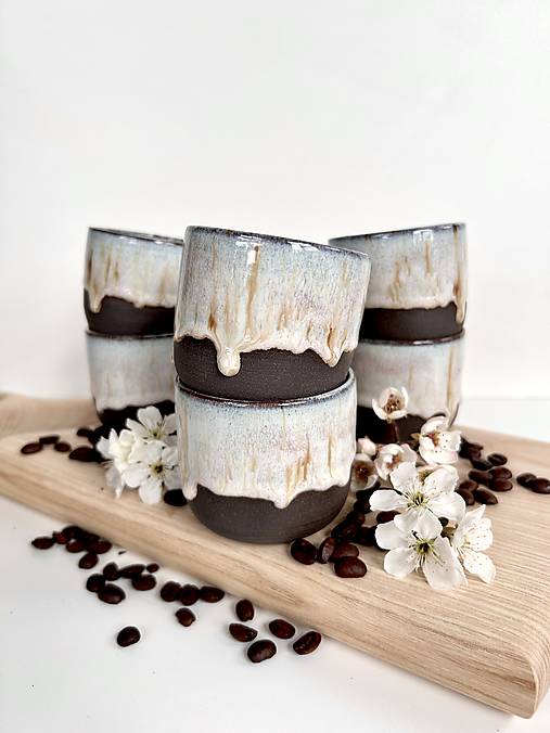 Nádoby - Keramický hrnček - 17470581_