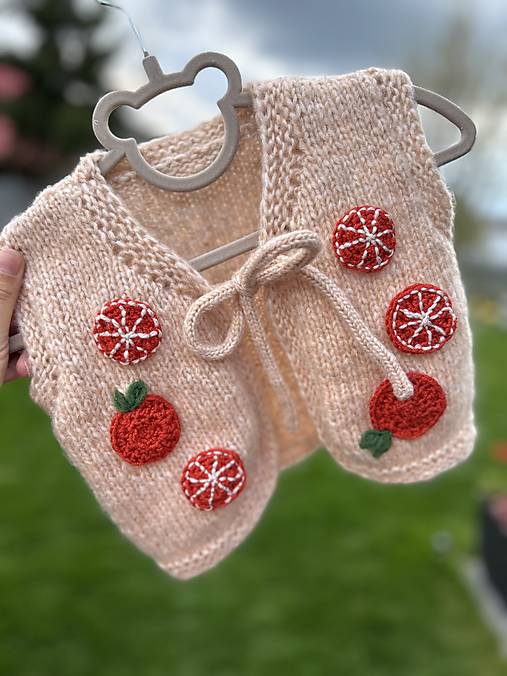 Vesty - Vestička s pomarancami - 17476239_