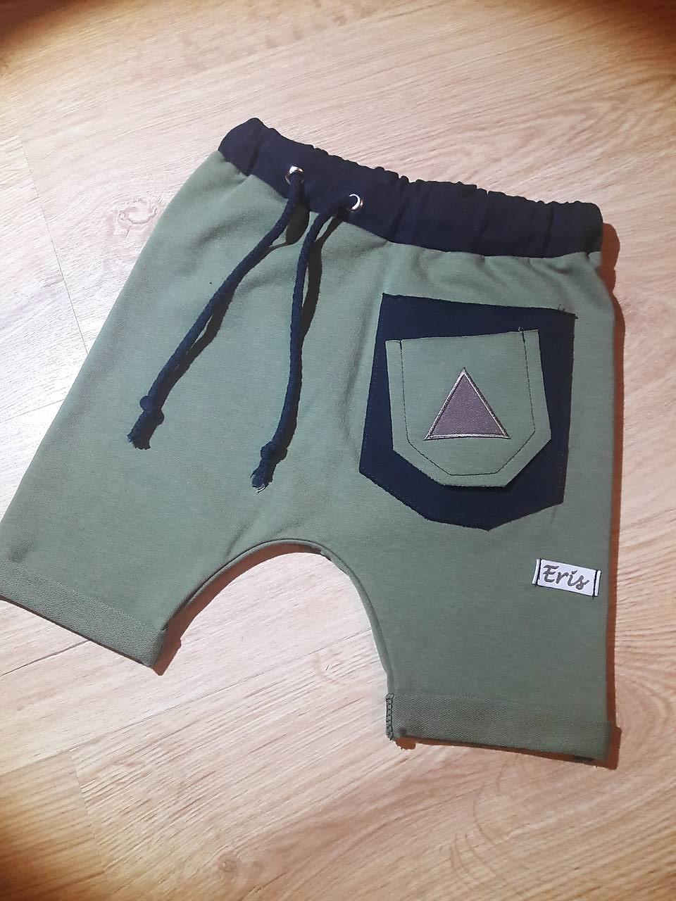 Pudlove kraťasy s vreckom KHAKI alebo  (farba podľa vlastného výberu)