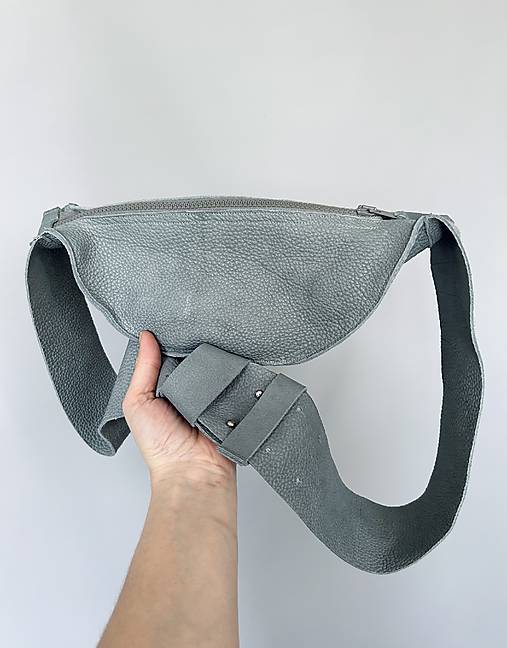 Kabelky - HOBO BAG mikro šalviová kožená kabelka - 17478739_