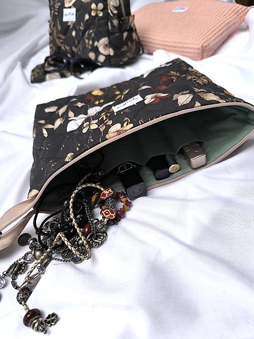 Kozmetické taštičky (Kozmetická taštička stredná)