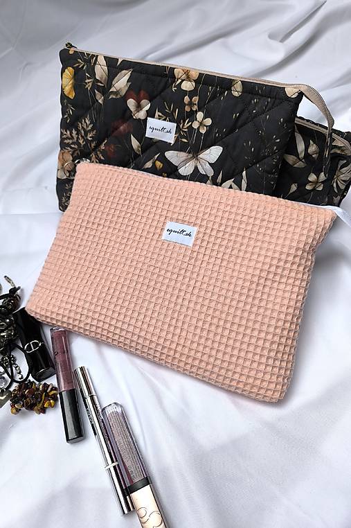 Kozmetické taštičky (Kozmetická taštička / obal na knihu)