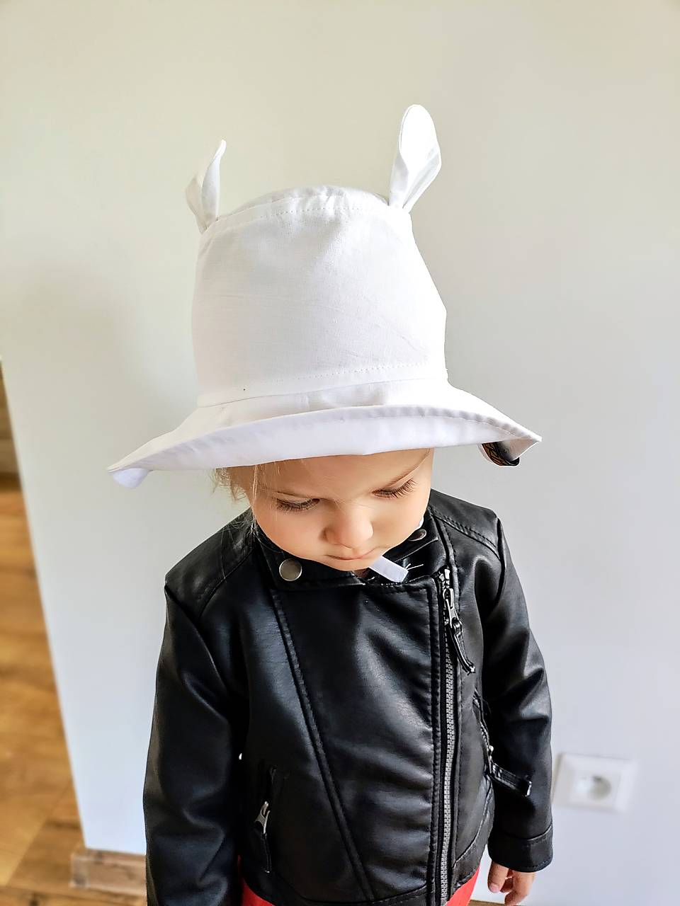 Klobúčik na leto BIELY