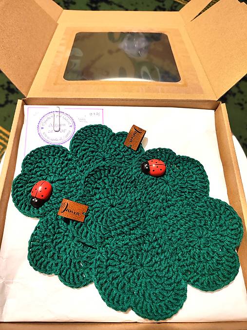 Príbory, varešky, pomôcky - Štvorlístok - háčkovaná podložka pod hrnček cca 13cm priemer (Podložka štvorlístok, 5ks) - 17488099_