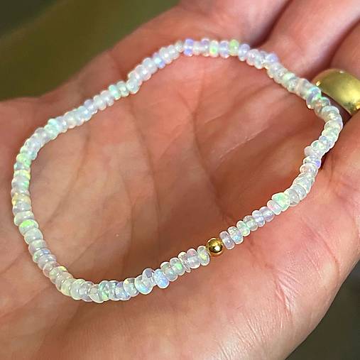 Elastic Ethiopian Opal Bracelet AU585 / Elastický náramok opál, zlato E055