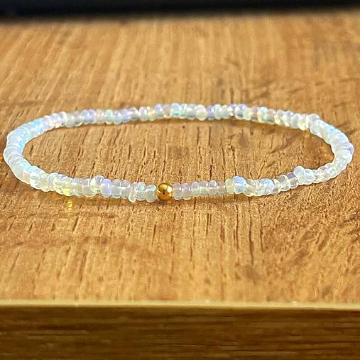 Elastic Ethiopian Opal Bracelet AU585 / Elastický náramok opál, zlato E055