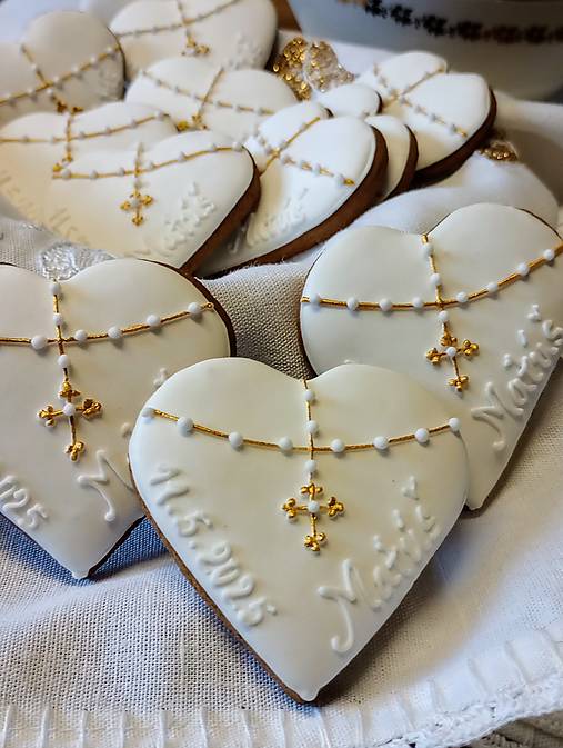 Dekorácie - Medovník na prvé sväté prijímanie srdiečko/ - 17490129_