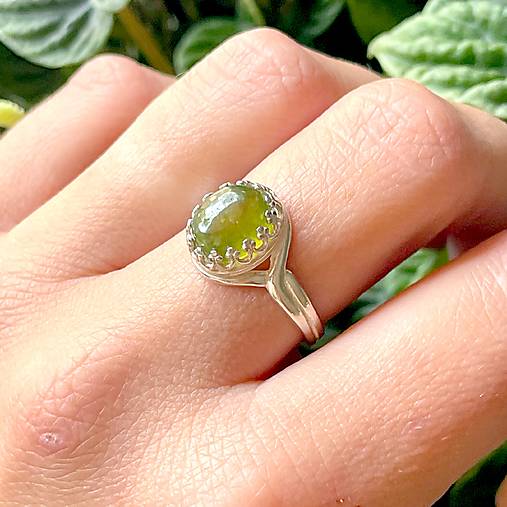 Natural Peridot Ag925 Silver Ring / Strieborný prsteň s olivínom prírodným E063