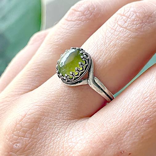 Natural Peridot Ag925 Silver Ring / Strieborný prsteň s olivínom prírodným E063