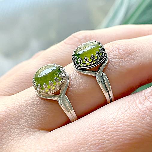 Natural Peridot Ag925 Silver Ring / Strieborný prsteň s olivínom prírodným E063