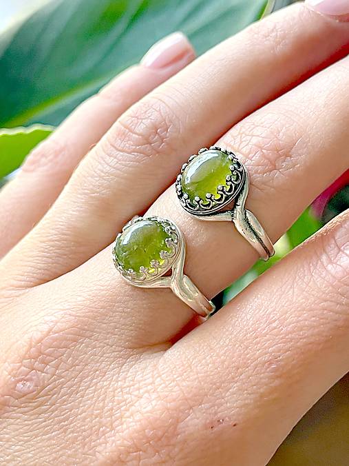 Natural Peridot Ag925 Silver Ring / Strieborný prsteň s olivínom prírodným E063
