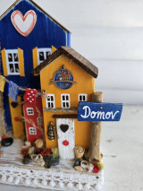 Dekorácie - Drevený domček ,,Domov,, - 17492446_