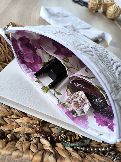 Kozmetická taštička (Cyklámenová)