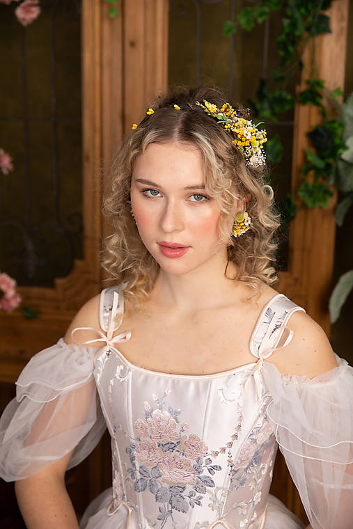 Kvetinová čelenka "príchod jari"