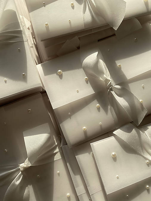 Papier - Transparentný obal s perlami - 17493309_