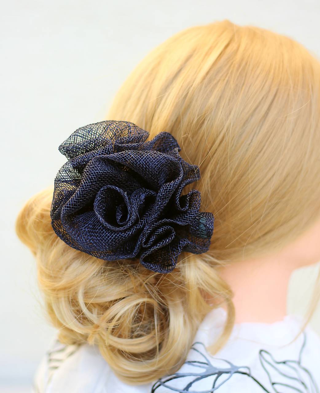 Ozdoba  - Kvet Sinamay 134