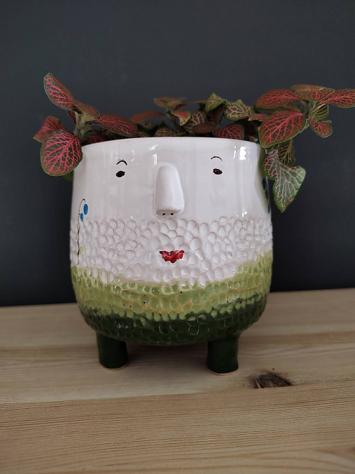 Nádoby - Keramický kvetináč na nožičkách - zvonček - 17503455_