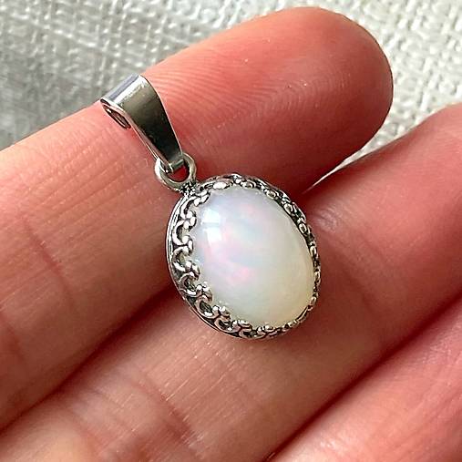 Natural Welo Opal Pendant AG925 / Strieborný prívesok s prírodným opálom E014