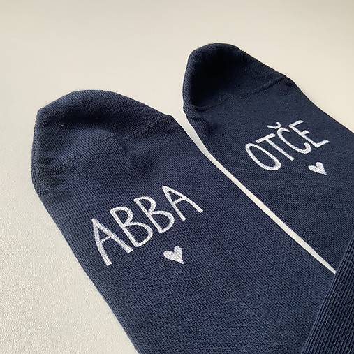 Motivačné maľované ponožky s nápisom: "ABBA OTČE!" (tmavomodré)