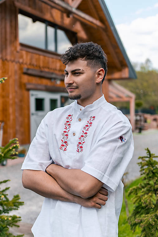 Pánske oblečenie - Pánska ľanová vyšívaná košeľa Nádych elegancie - 17505781_