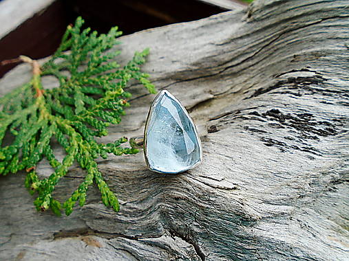 Strieborny prsteň Ag925 Akvamarín 