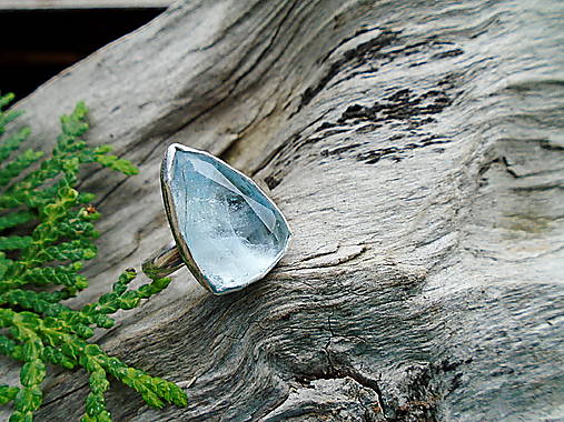 Strieborny prsteň Ag925 Akvamarín 