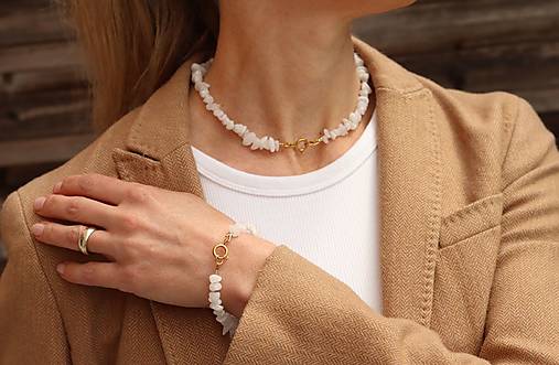 Náhrdelník choker biely jadeit