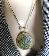 Náhrdelníky - drevený náhrdelník krík - 17512112_