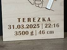 Dekorácie - Drevená tabuľka – Narodenie bábätka - 17513991_