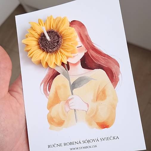 Sviečky - Sójová sviečka kvetinka v ruke - 17515240_