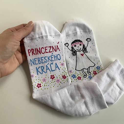Maľované ponožky ako darček k prvému svätému prijímaniu