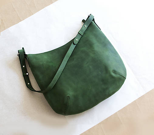 Kabelky - Kožená crossbody kabelka HOBO BAG | tmavozelená - 17516118_
