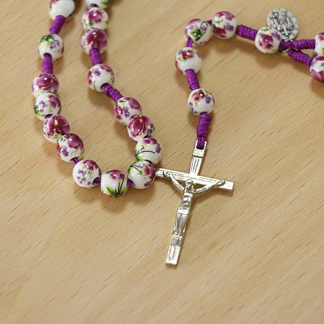 Ruženec s keramickými korálkami