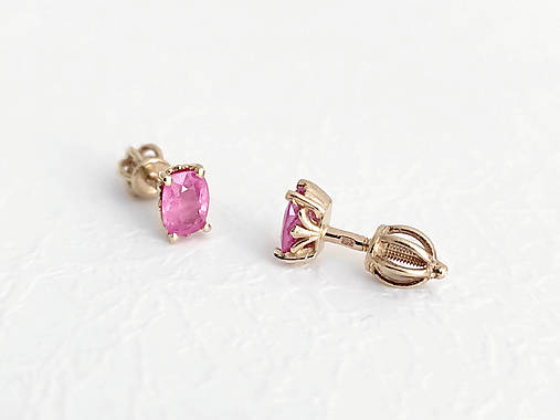 Náušnice - 585/1000 zlaté naušnice s prírodným rubínom - 17521092_