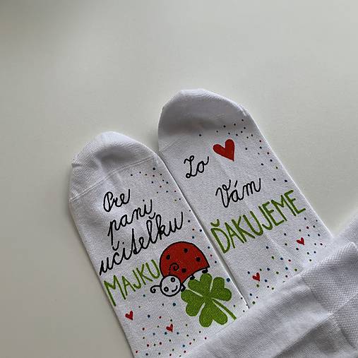 Maľované ponožky pre naj PANI UČITEĽKU s lienkou (biele)