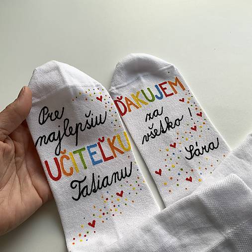 Maľované ponožky pre PANI UČITEĽKU s veľkým ❤️ biele