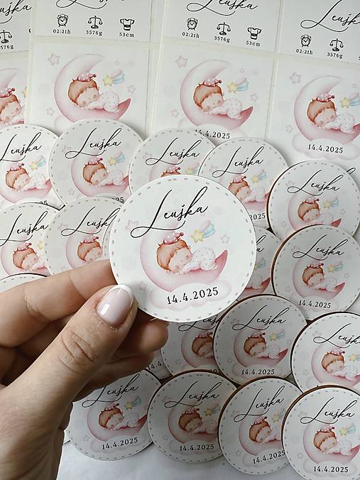 Detské doplnky - Magnetky na pamiatku s dátumom narodenia a menom dieťatka mesiačik - 17522869_