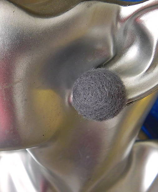 Náušnice - plstené retro napichovačky sivé - 17521893_