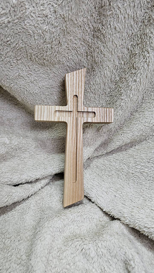 Dekorácie - Drevený svadobný krížik  (Jaseňový krížik 4) - 17524614_