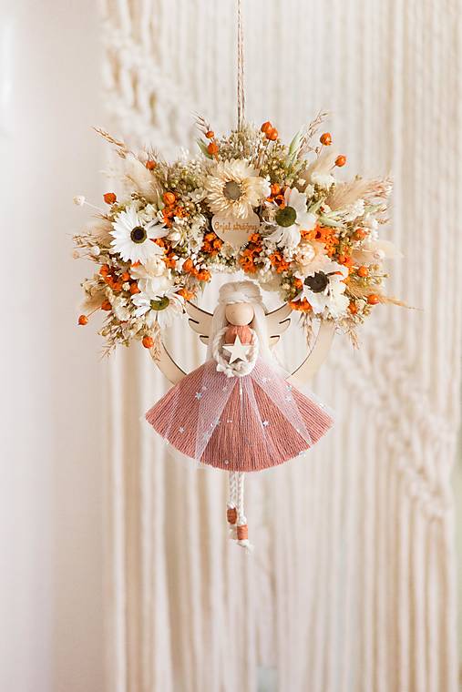 Dekorácie - Anjel strážny s kvetmi (Oranžový) - 17527046_