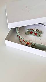 Ozdoby do vlasov - Ručne vyšívaná ľanová čelenka – líška a vtáčiky - 17530159_