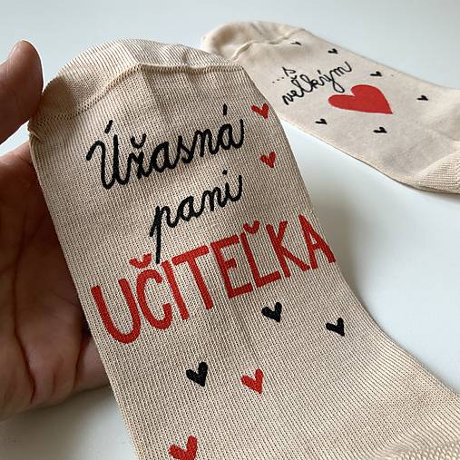 Maľované ponožky pre výnimočnú PANI UČITEĽKU béžové členkové