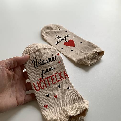 Maľované ponožky pre výnimočnú PANI UČITEĽKU béžové členkové
