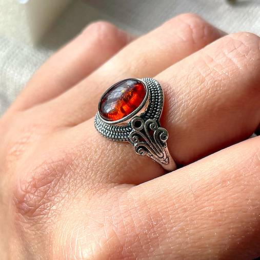 Filigree Amber Ag925 Silver Ring  / Strieborný filigránový prsteň s jantárom E044