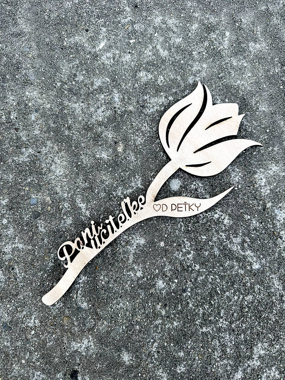 Tulipán pre pani učiteľku/ľa (prírodný)