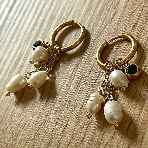 Pearls and Zircon Steel Gold Earrings / Náušnice perly, zirkón, oceľ v zlatej farbe E014