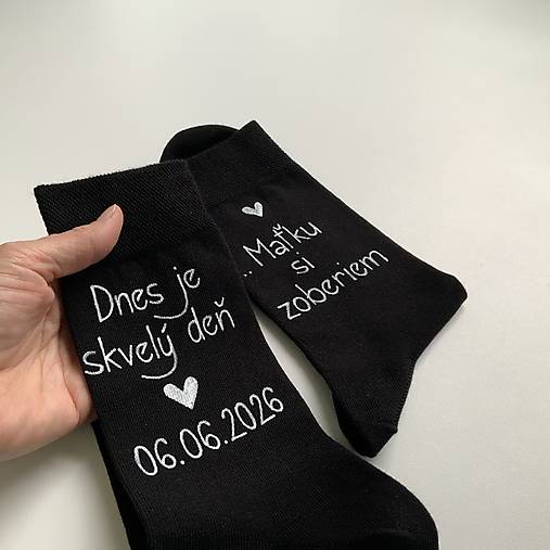 Maľované ponožky pre ženícha (čierne s maľbou nad členkom)